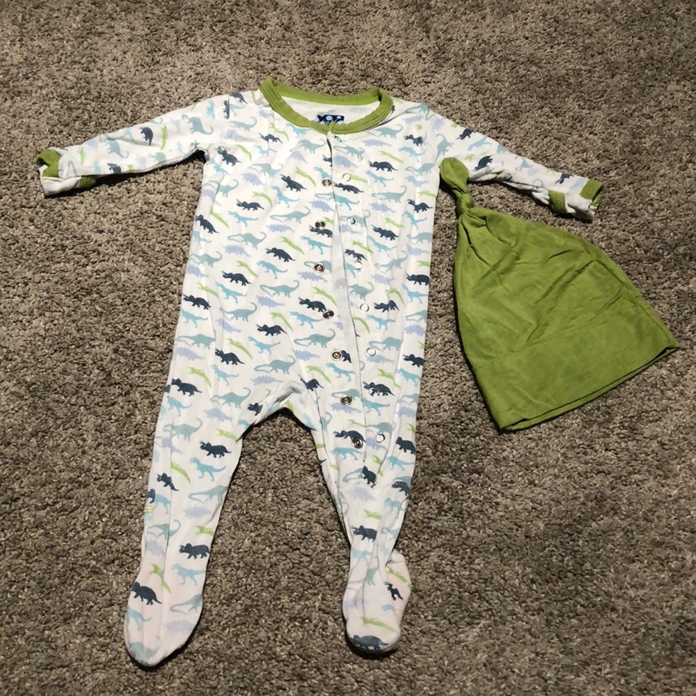 Kickee pants footie